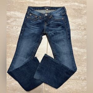 🔥NWOT- Bebe KAYLA JEANS WITH RHINESTONES ON BACK-POCKET SZ 27🔥